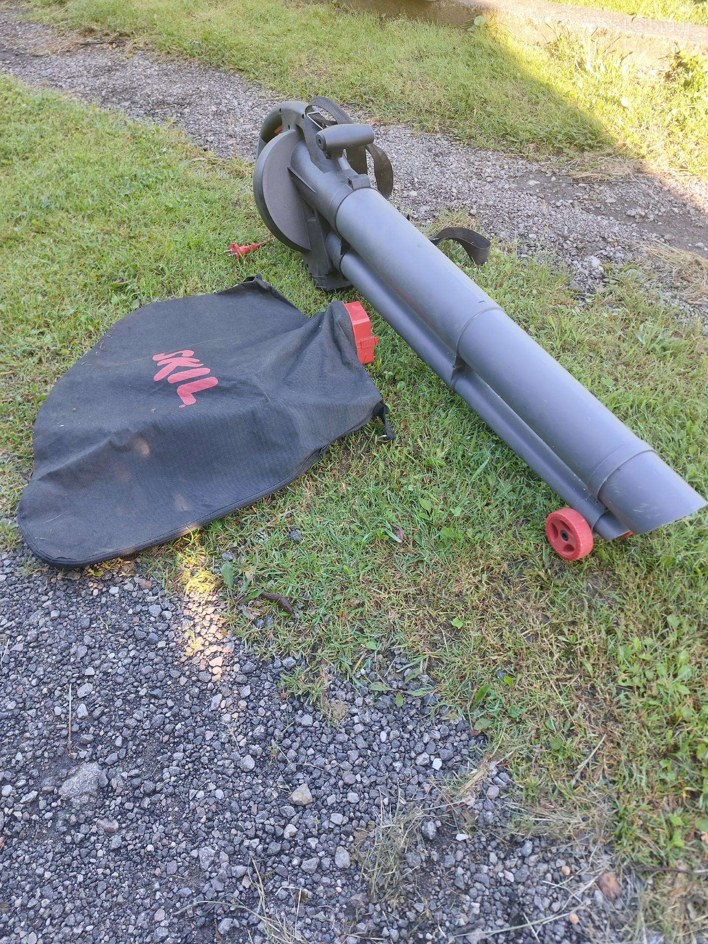 Lapų siurblys- pūtiklis Skil 0790 Aa