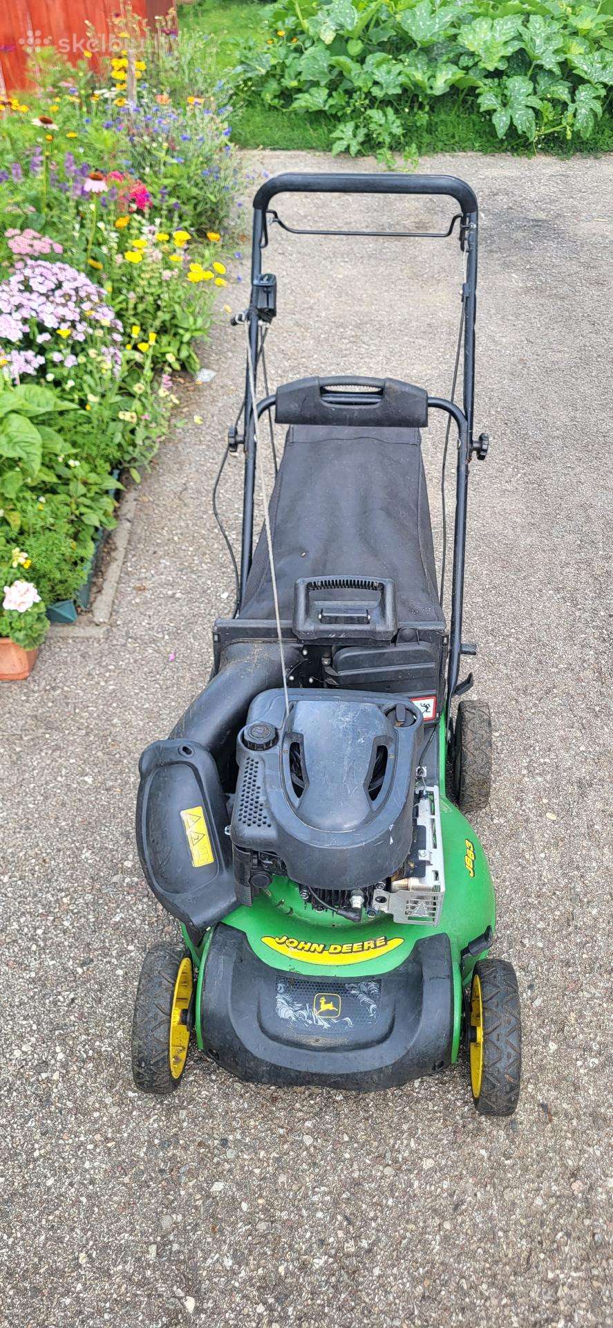 John deere žolepjovė
