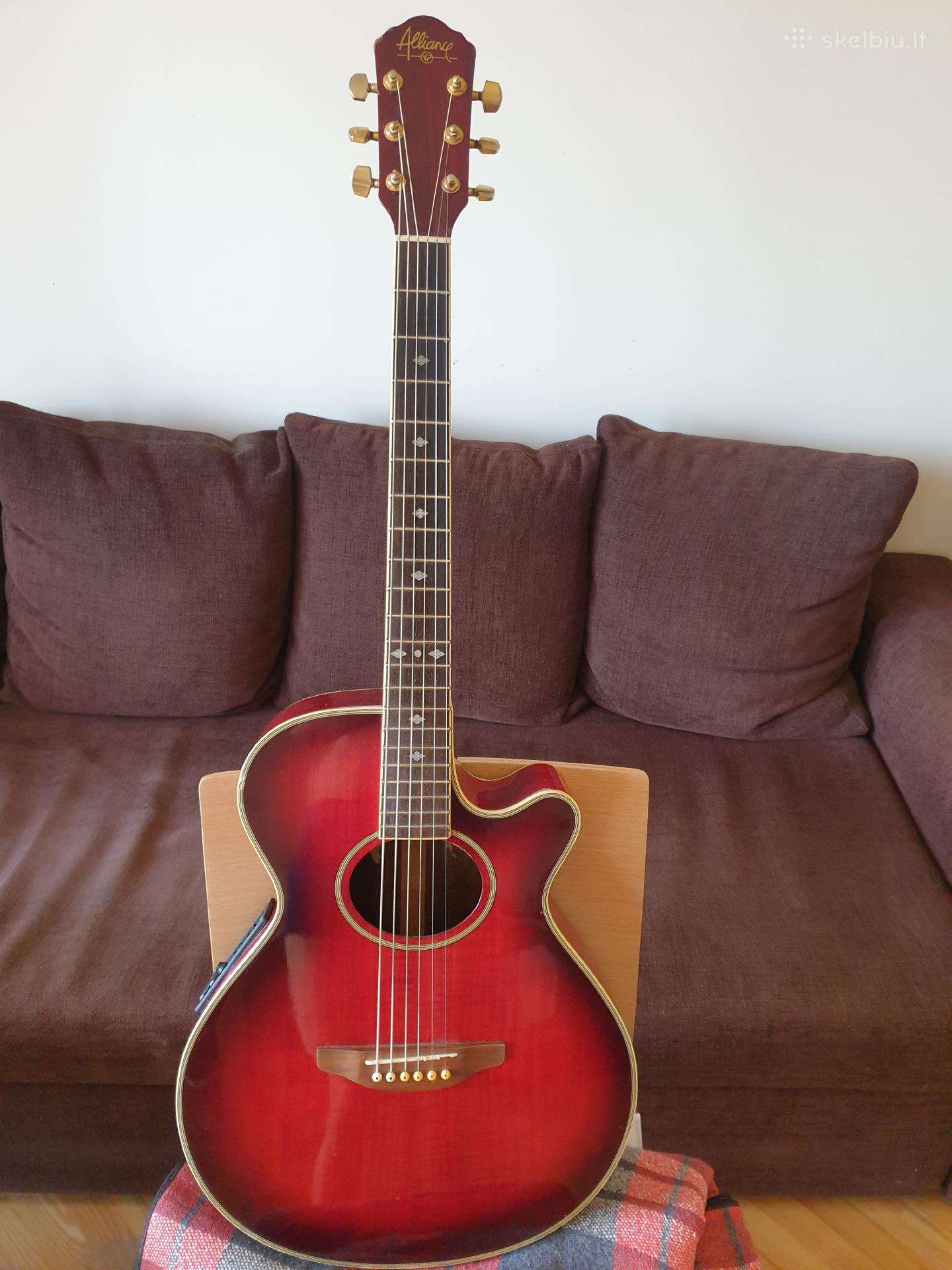 Crate Cimarron Ca15u ir elektroakustinė gitara