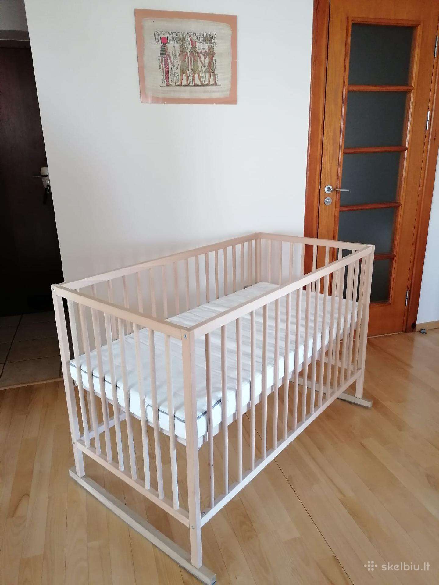 Supama vaikiška lova su čiužiniu
