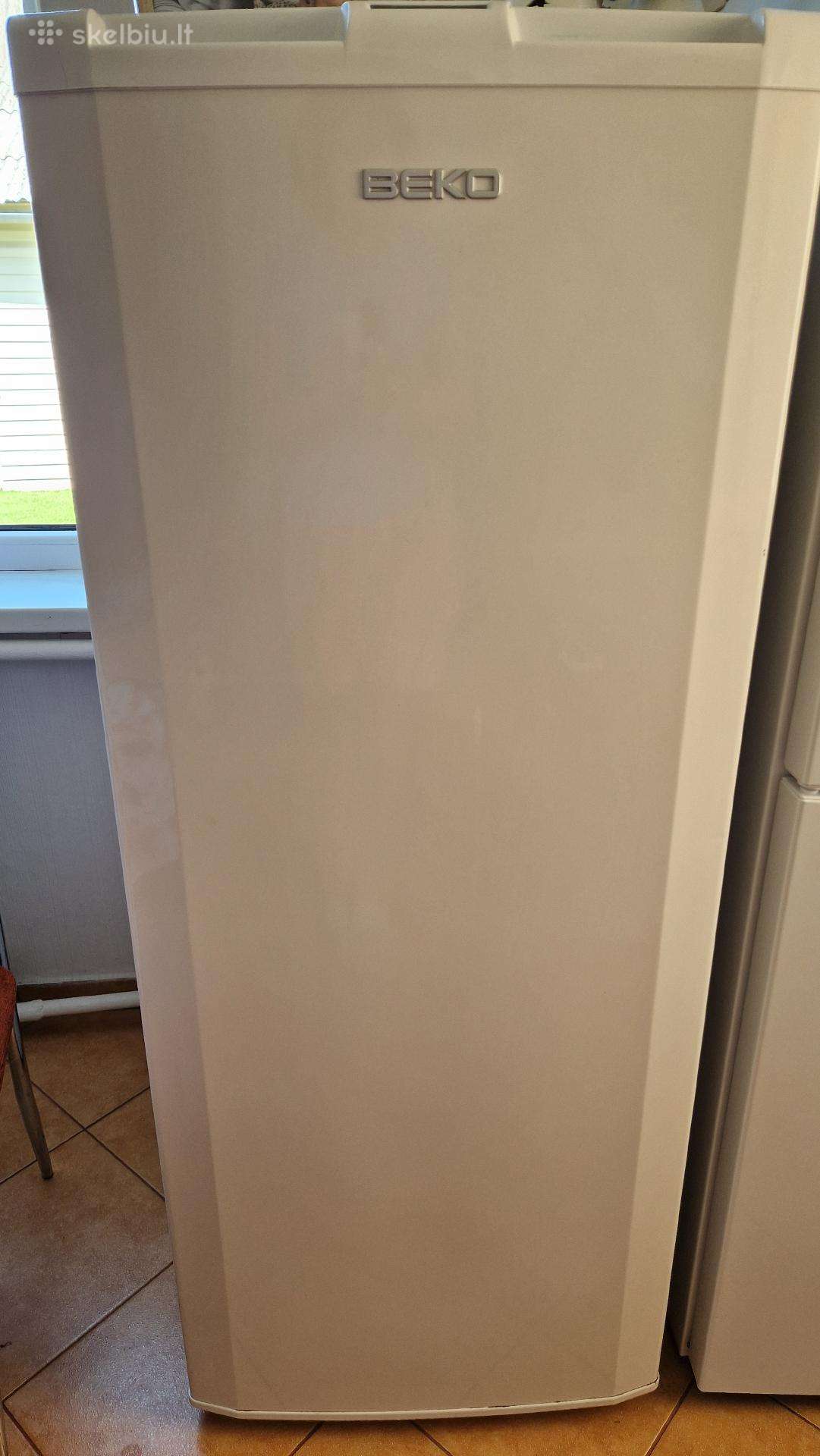 Parduodamas Beko Fsa21300 vertikalus šaldiklis