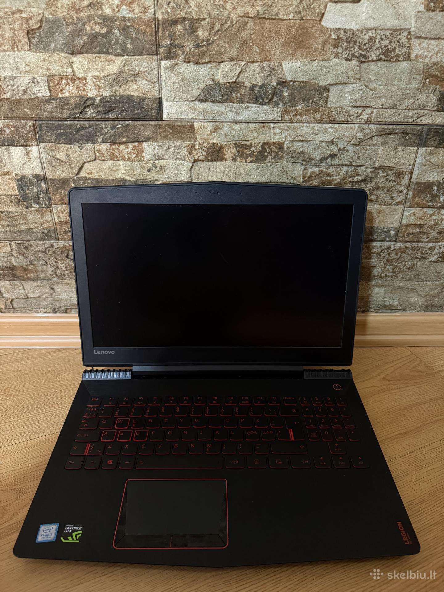Lenovo Legion Y520-15ikbn su pakrovėju