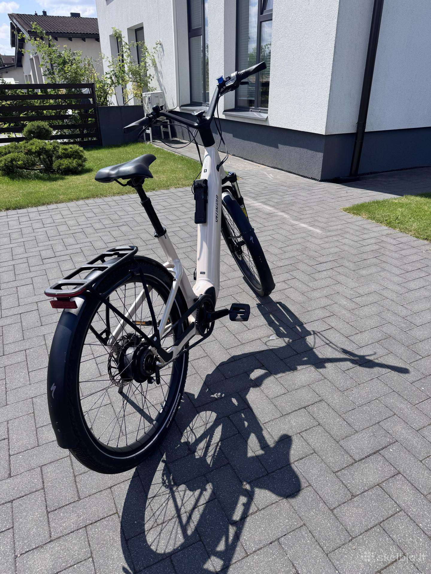 Электрический велосипед Specialized