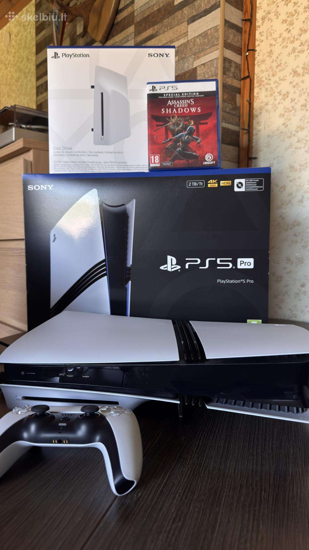 Ps5 Pro su diskų skaitytuvu