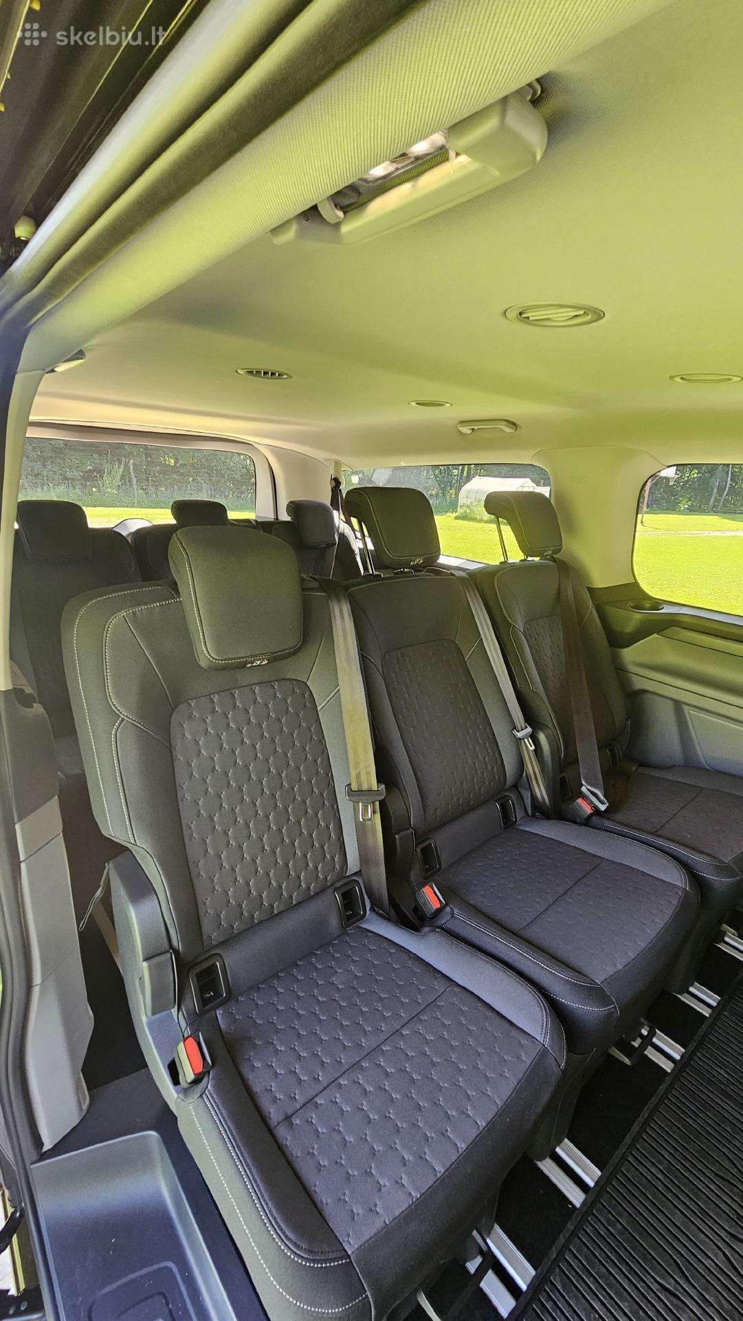 Ford Custom, passenger minibus
