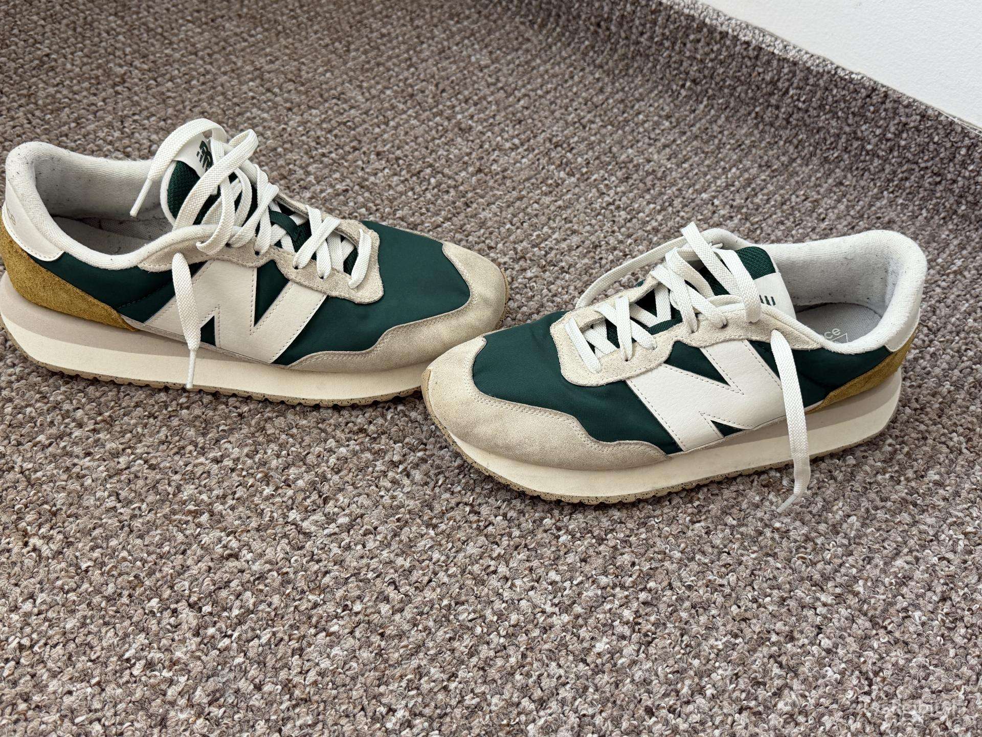 New Balance 237