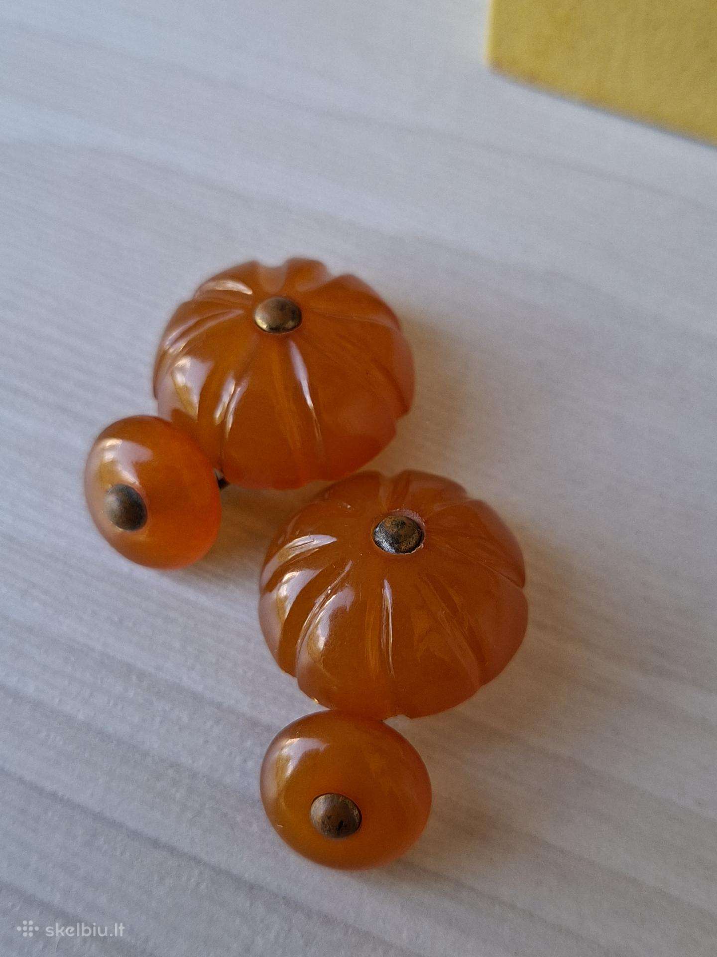 Gintarinės sąsagos