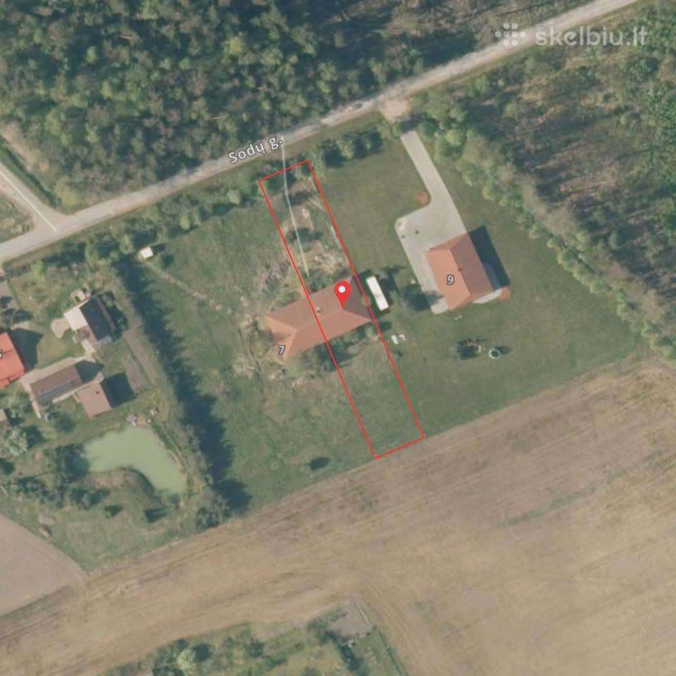 152m2 kotedžas su sklypo dalimi