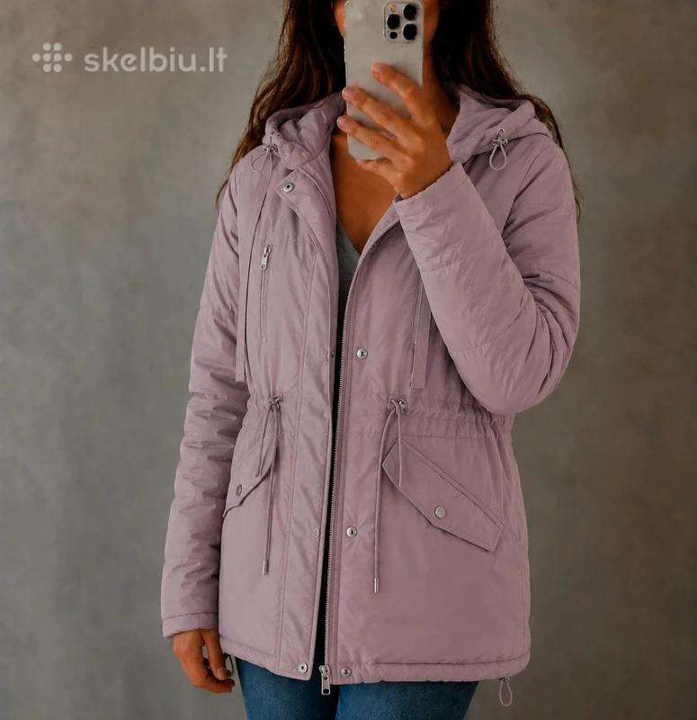 Moteriška striukė