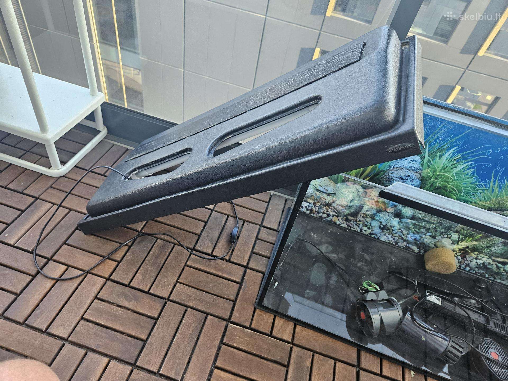Naudotas 80 l akvariumas su visais priedais