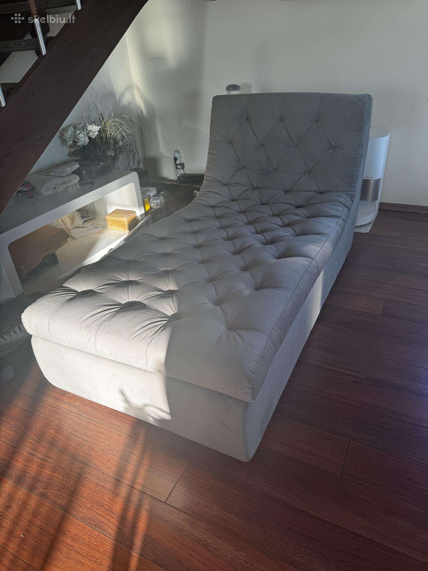Parduodama Lt gaminta veliur sofa - lova (gultas)