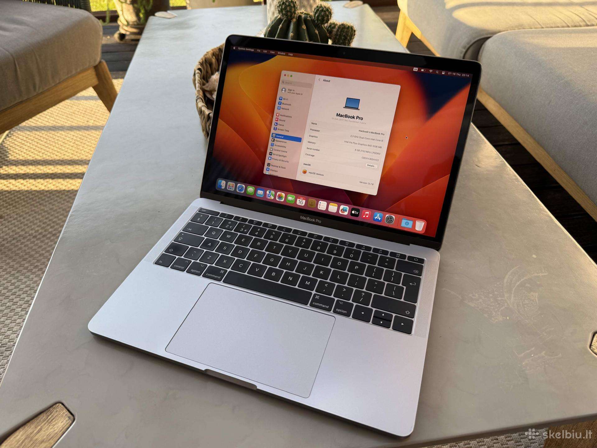 Apple MacBook Pro 2017 13" /i5 2.3/8gb/128gb