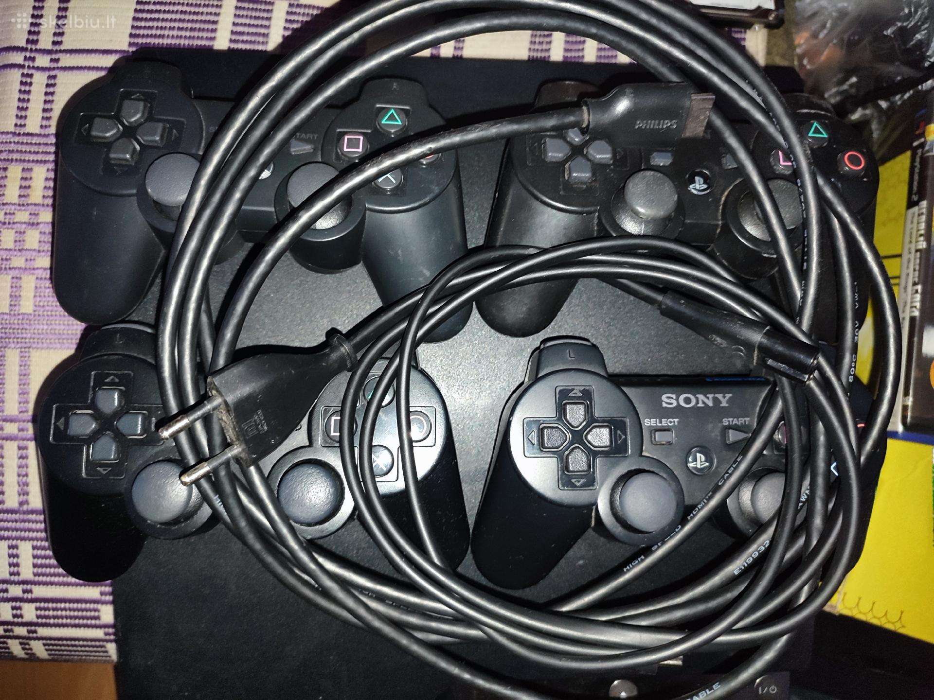 PS3 su 1tb HDD ir viduje 148 zaidimai, 4 pulteliai