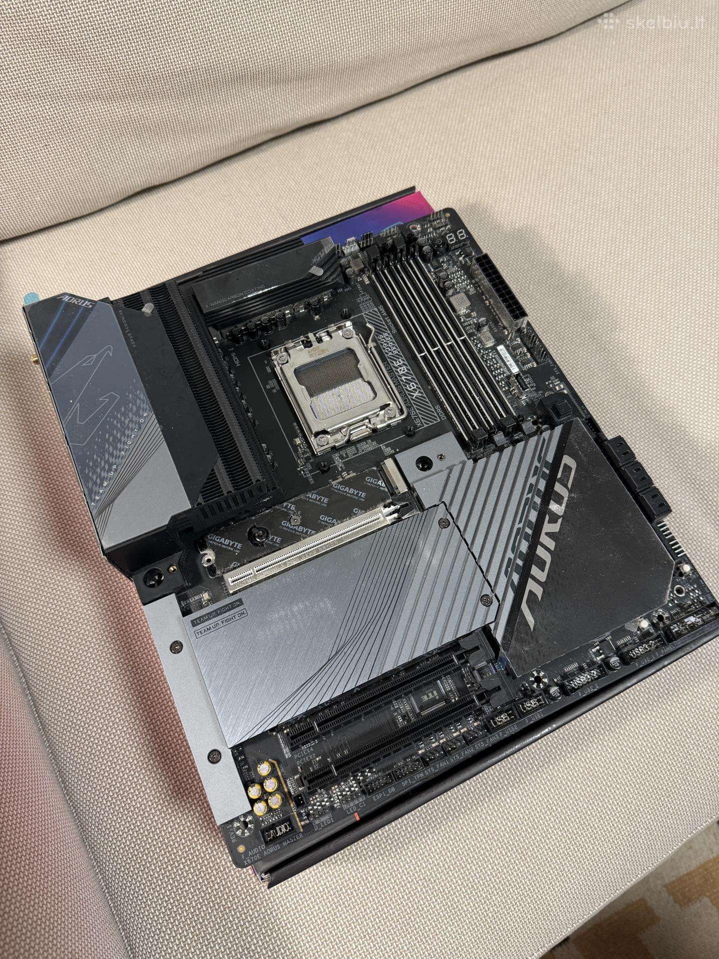 Gigabyte X670e Aorus Master (sulaužytas)