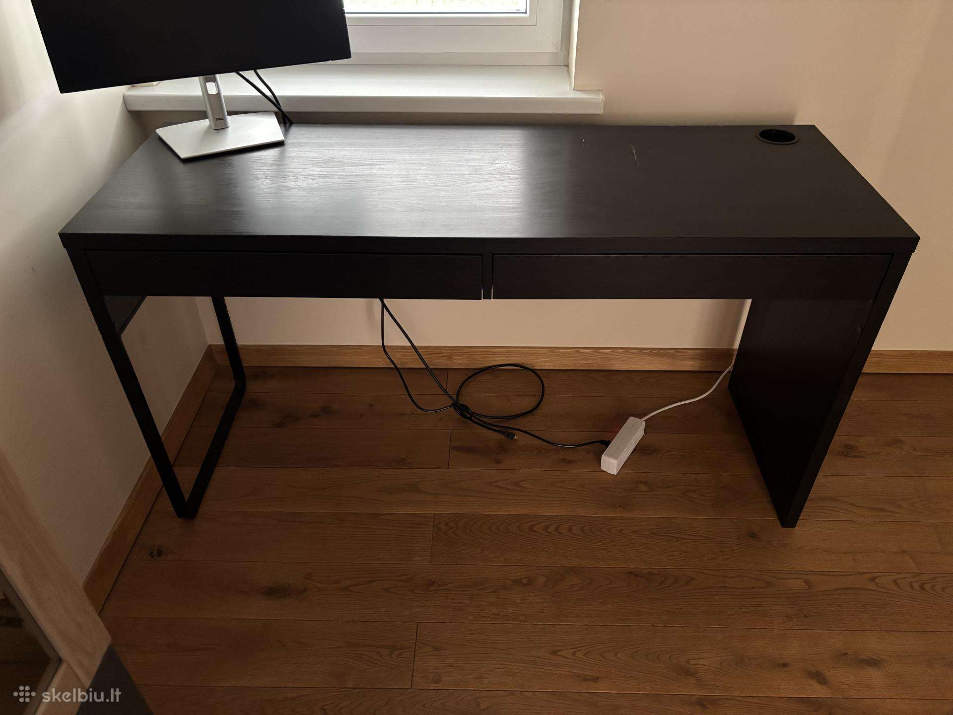 Darbo rašomasis stalas 50x142 cm