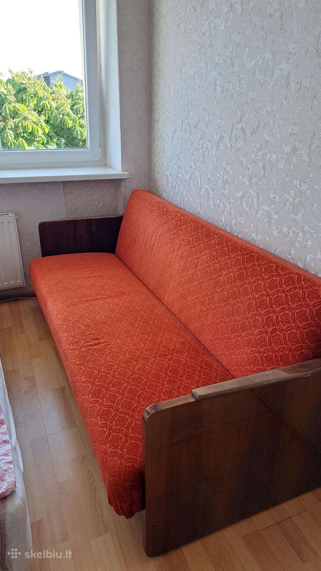 Sofa lova,naturalus medis