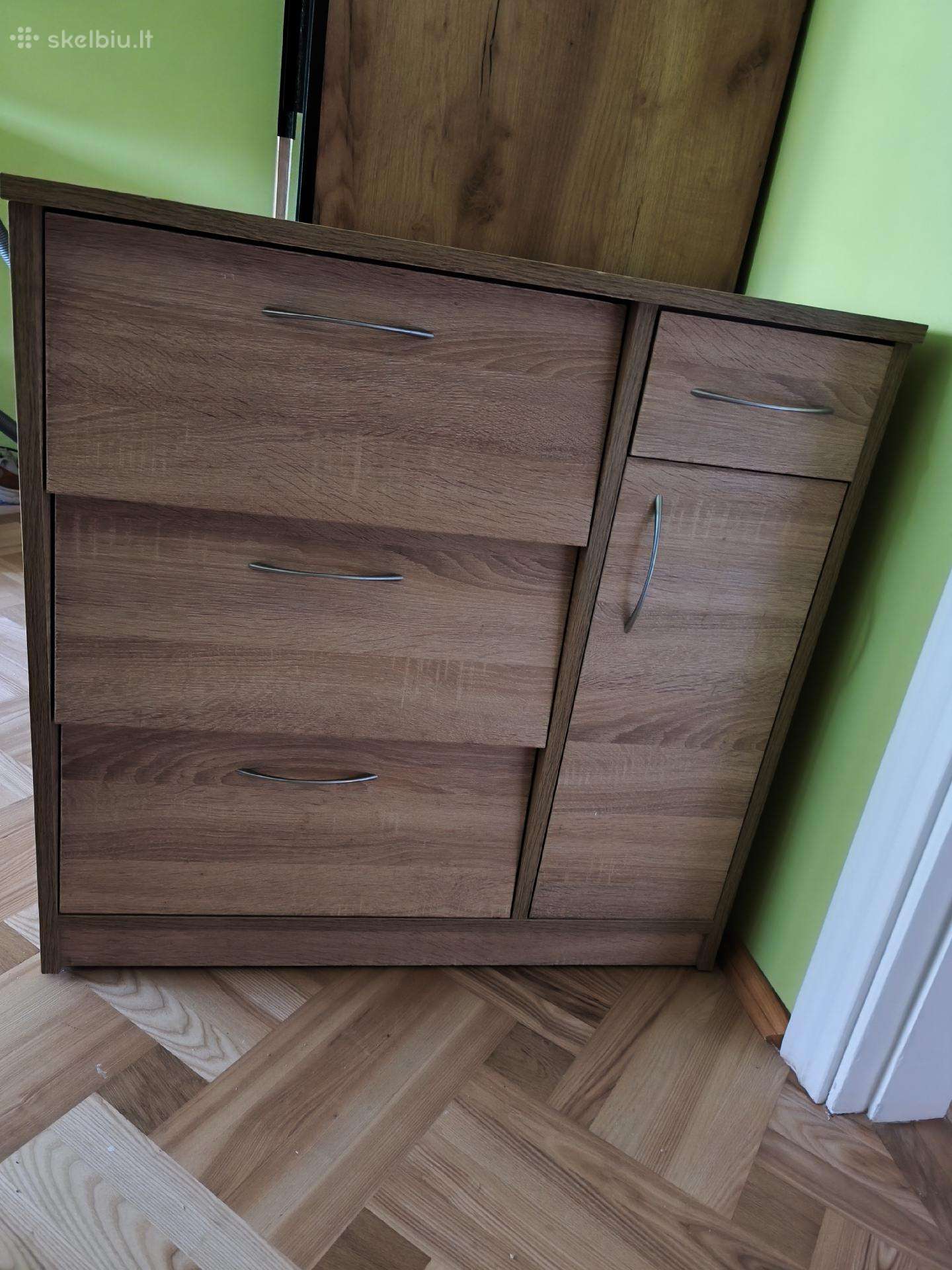Parduodu batų dėžę
