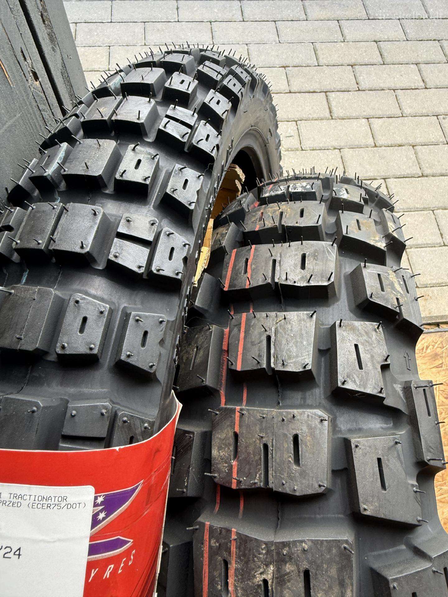 Naujos Motoz tractionator padangos R17/r21