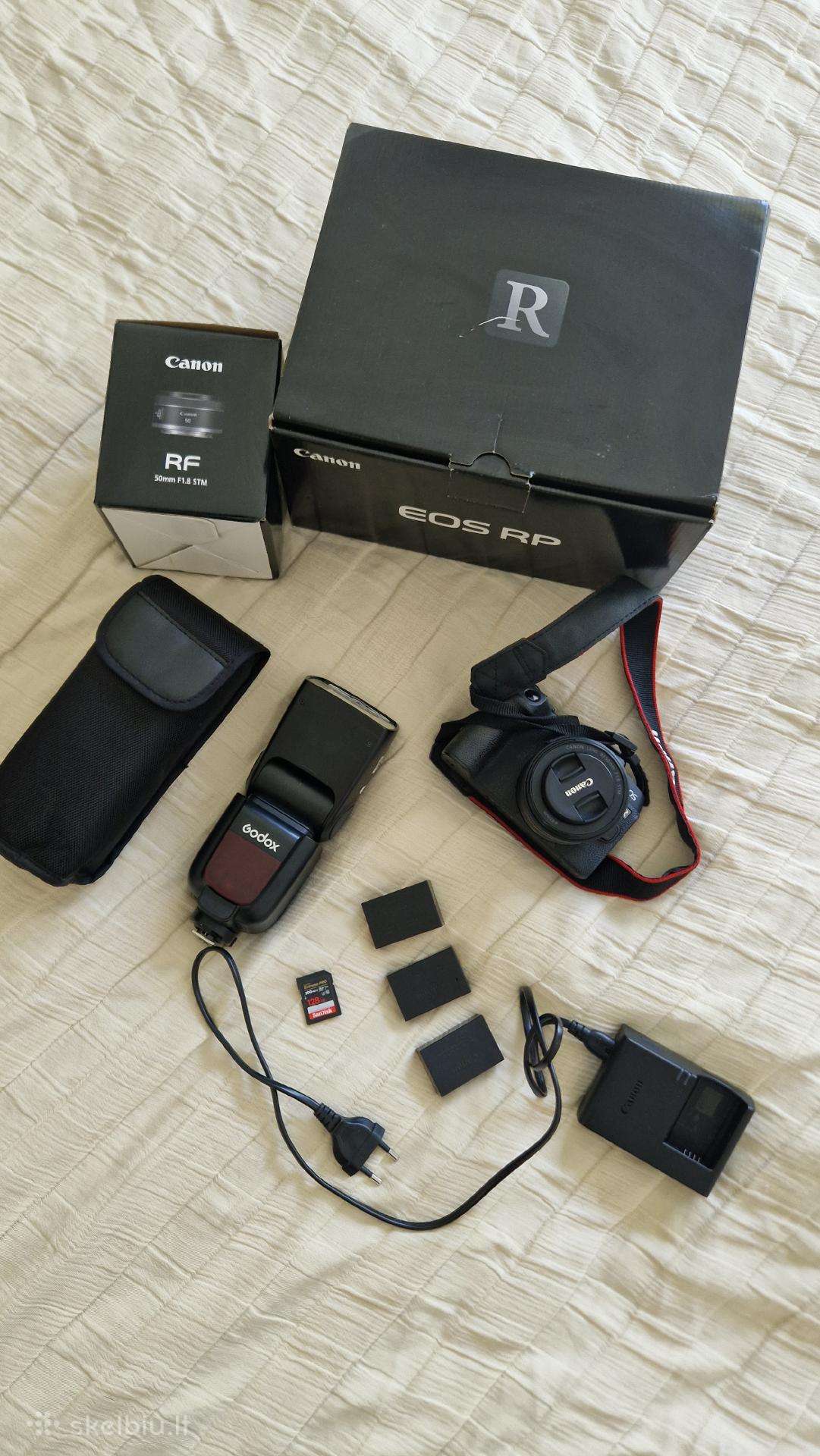 Canon EOS rp su priedais