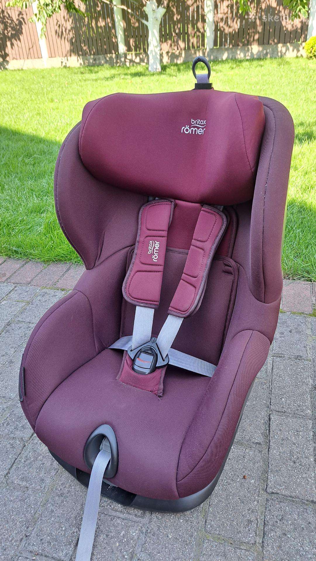 Vaikiška automobilio kėdutė