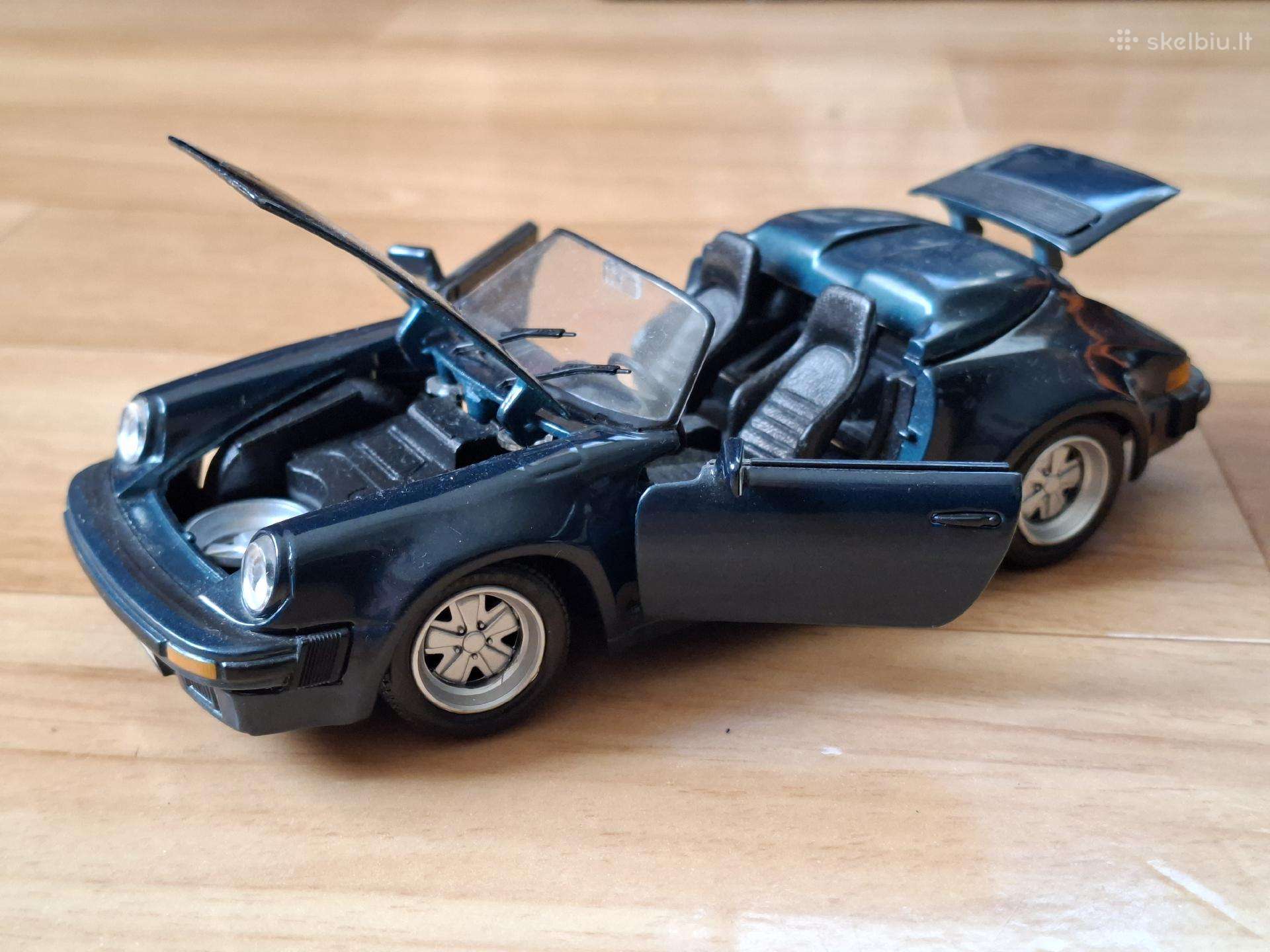 1:24 Porsche 911 Carrere