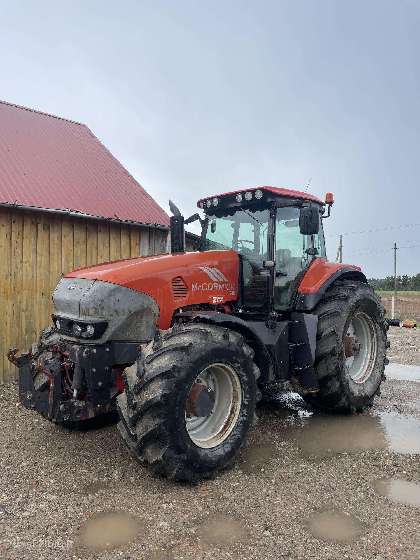 McCORMICK 280, traktoriai
