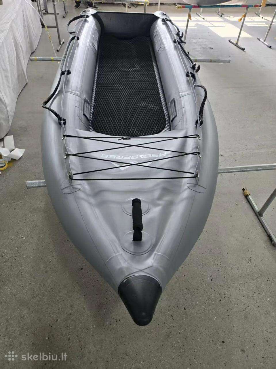 Pripučiama dvivietė valtis-kayak