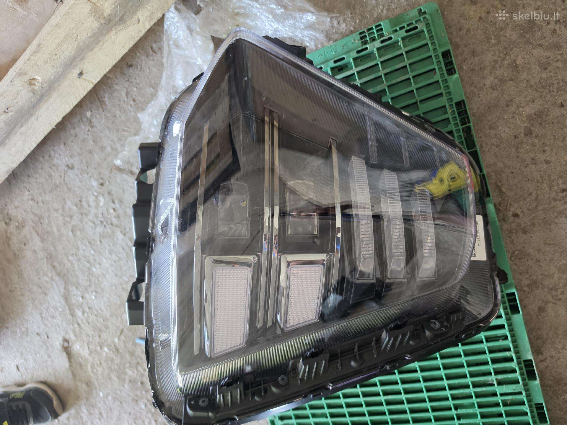Hyundai Kona (Sx2) dešinės pusės LED žibintas