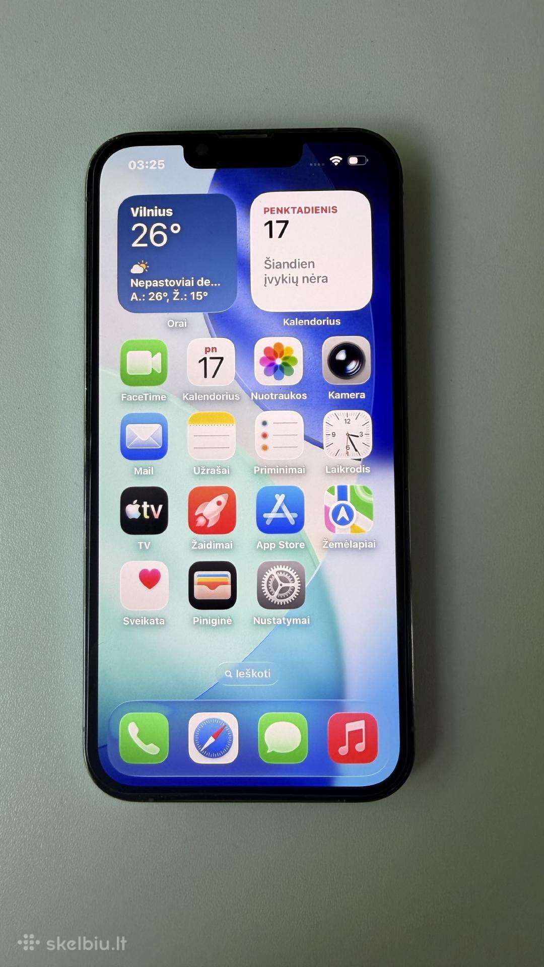 iPhone 14 Pro silver