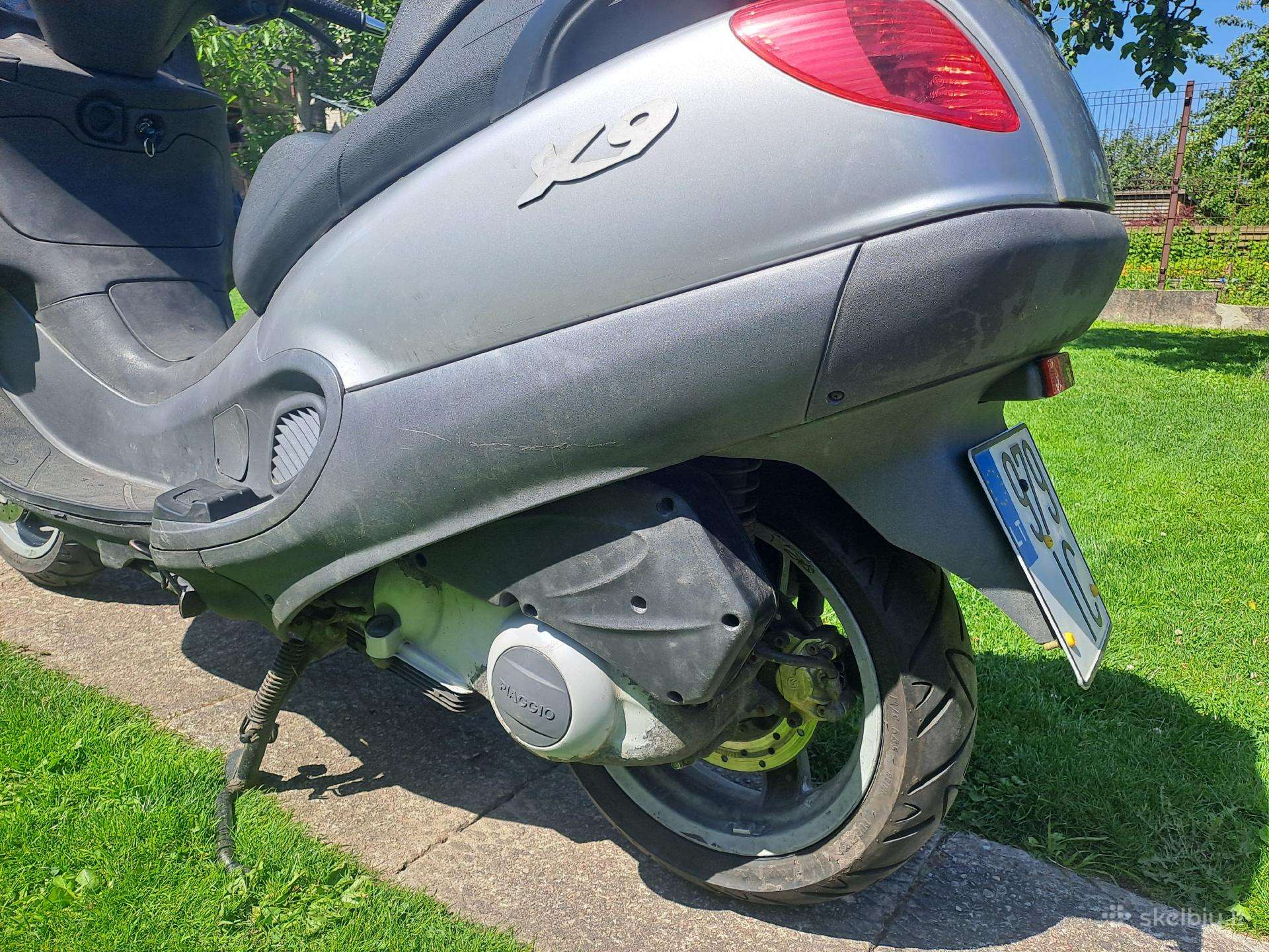 Piaggio X9 125cc, scooters / mopeds
