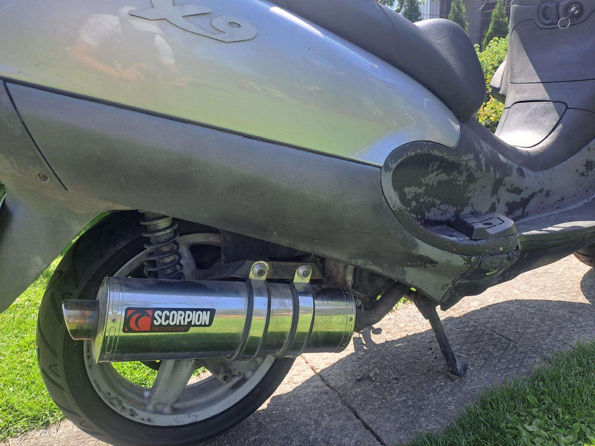 Piaggio X9 125cc, scooters / mopeds