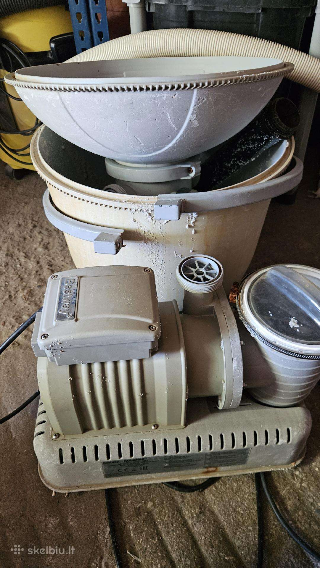 Atiduodu baseino smėlio filtrą