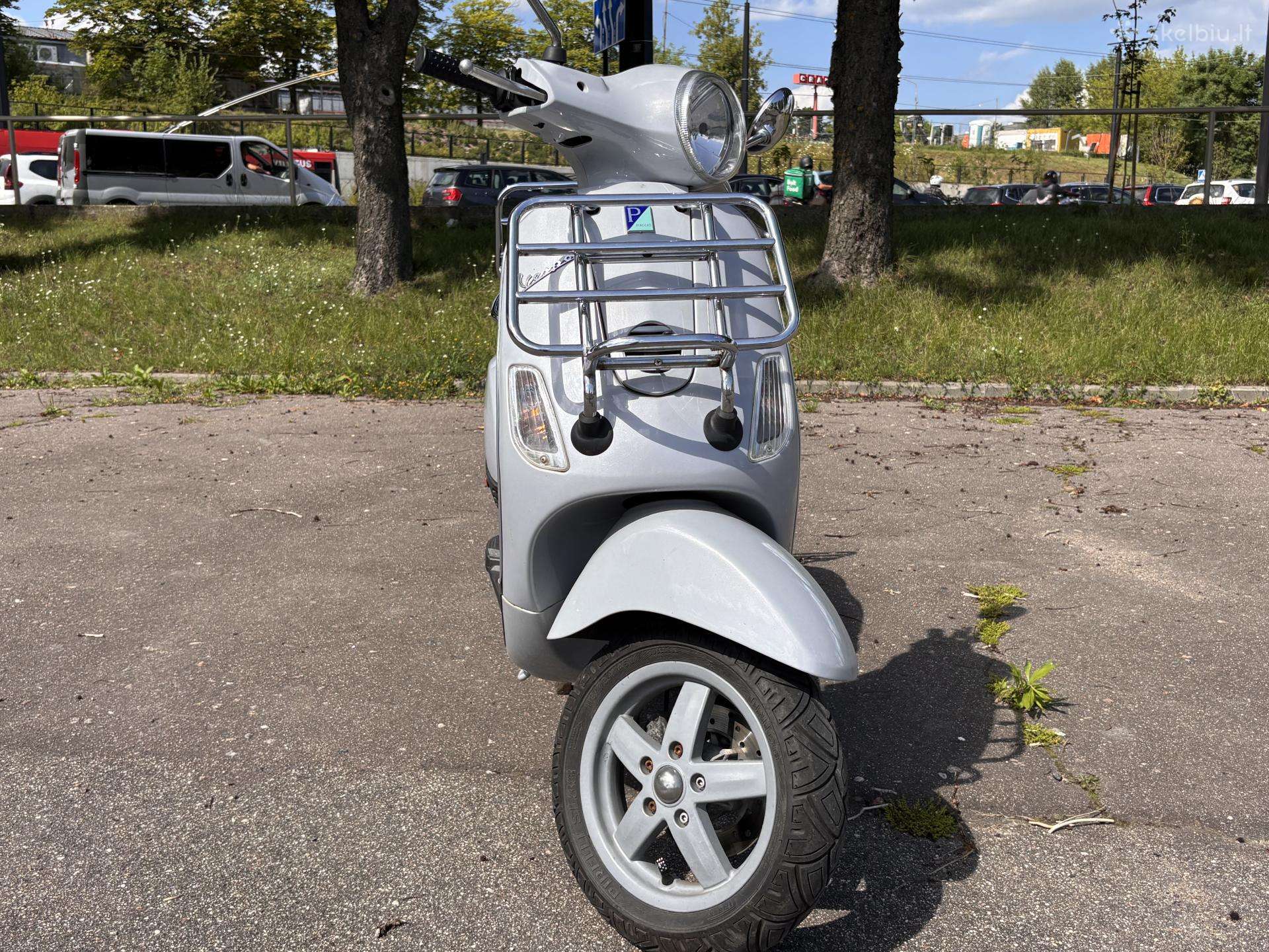 Piaggio Vespa 49cc, scooters / mopeds
