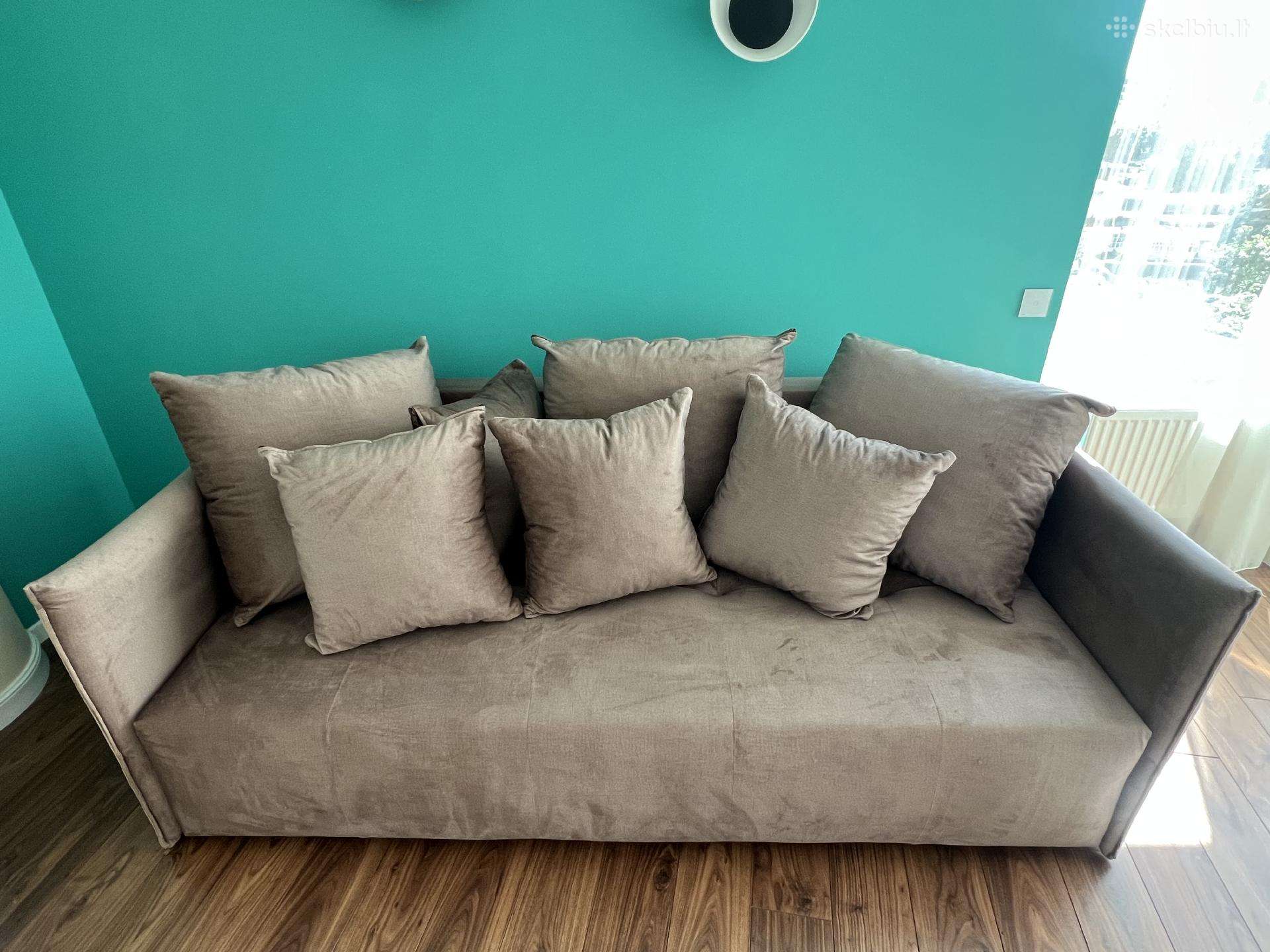Moderni sofa-lova su patalynės dėže