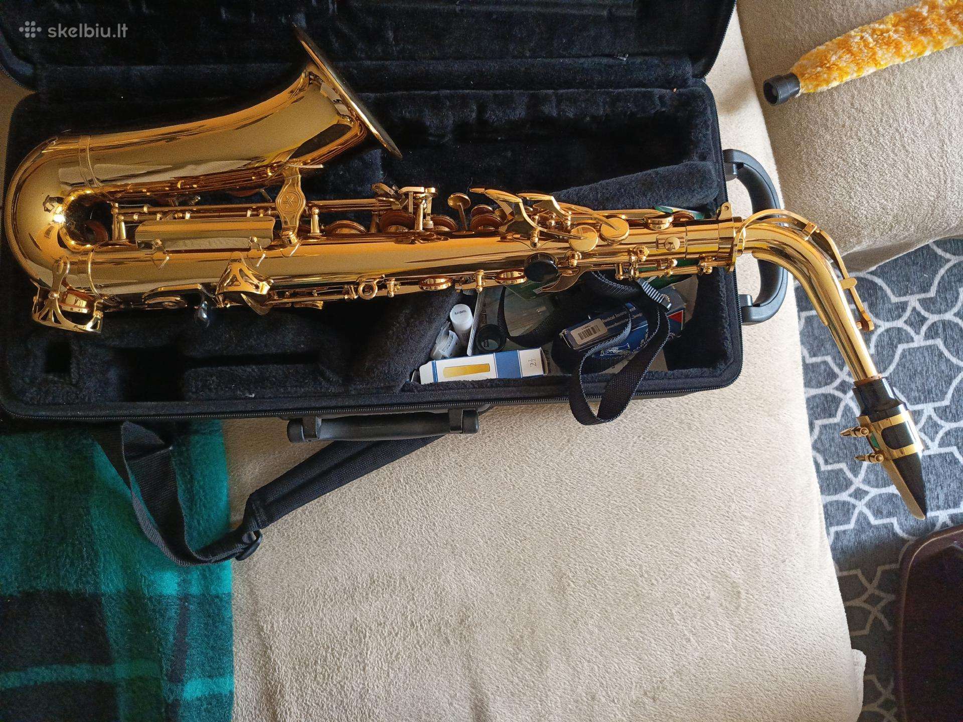 Yamaha alto saksofonas su priedais