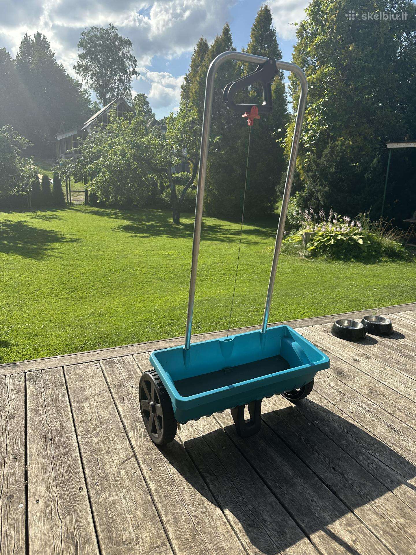 Trąšų barstytuvas Gardena