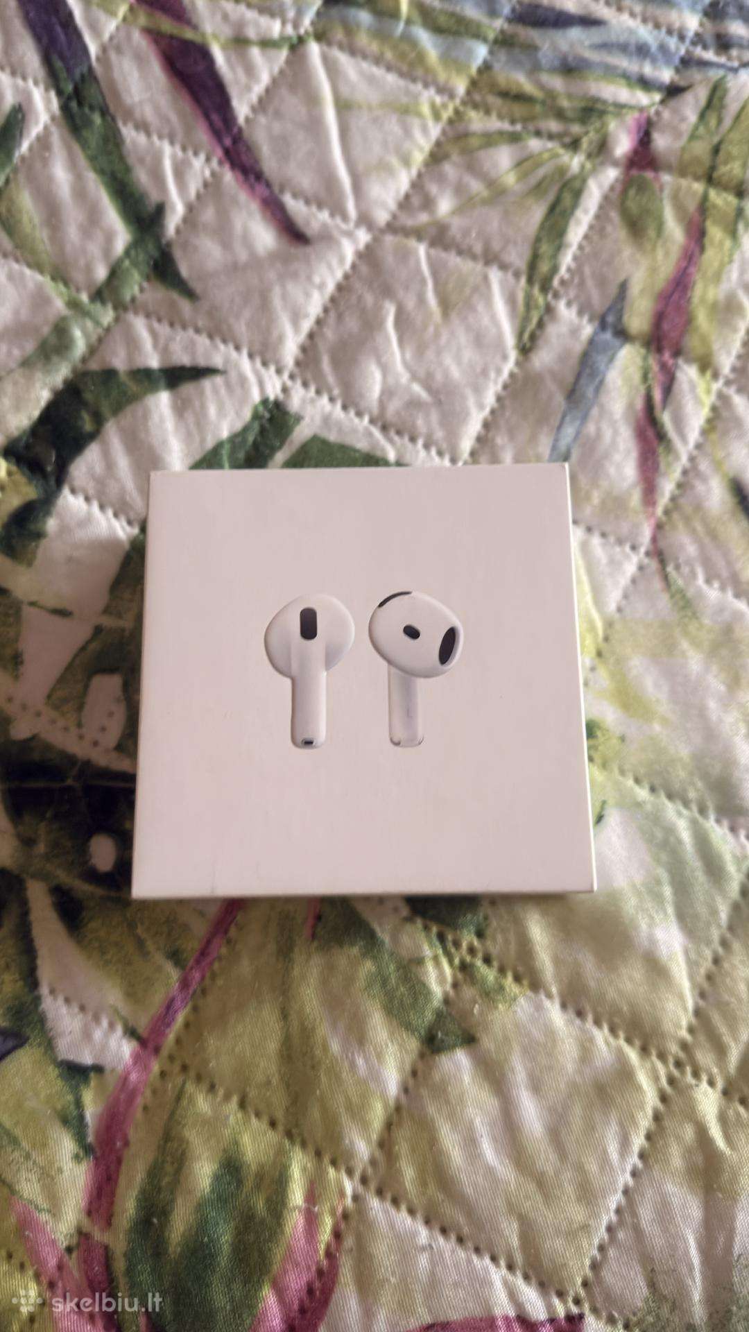 Ausines Apple
