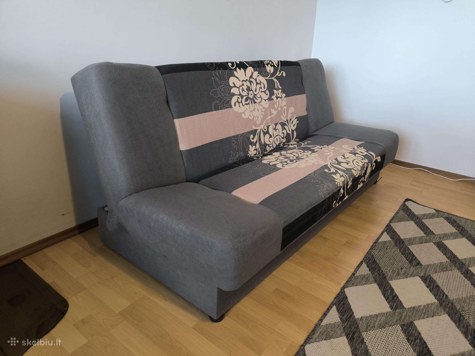 Sofa lova su daiktadeze puikios bukles. Nesunki