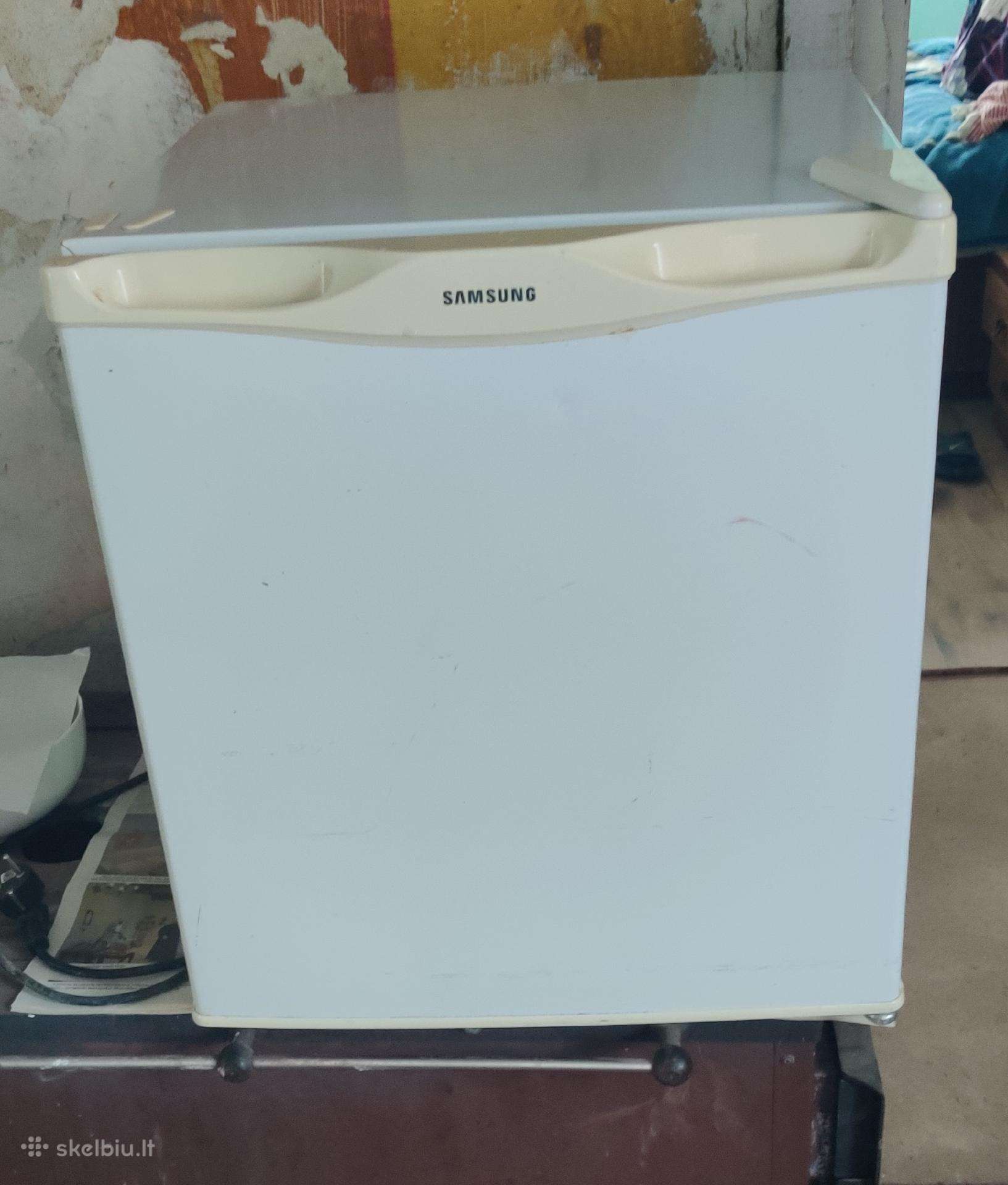 Mini Samsung šaldytuvas 35eur