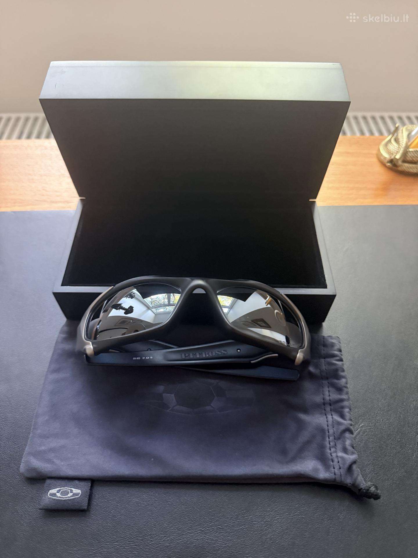 Oakley Pit Boss Series One 03-303-s003470