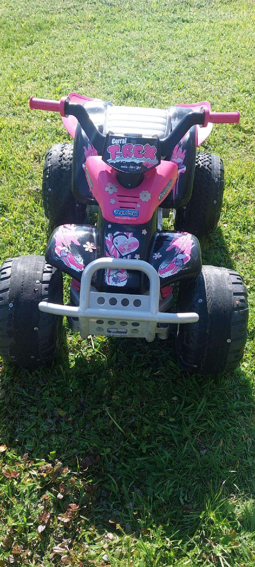 Parduodu peg perego keturačius ir mašinėles