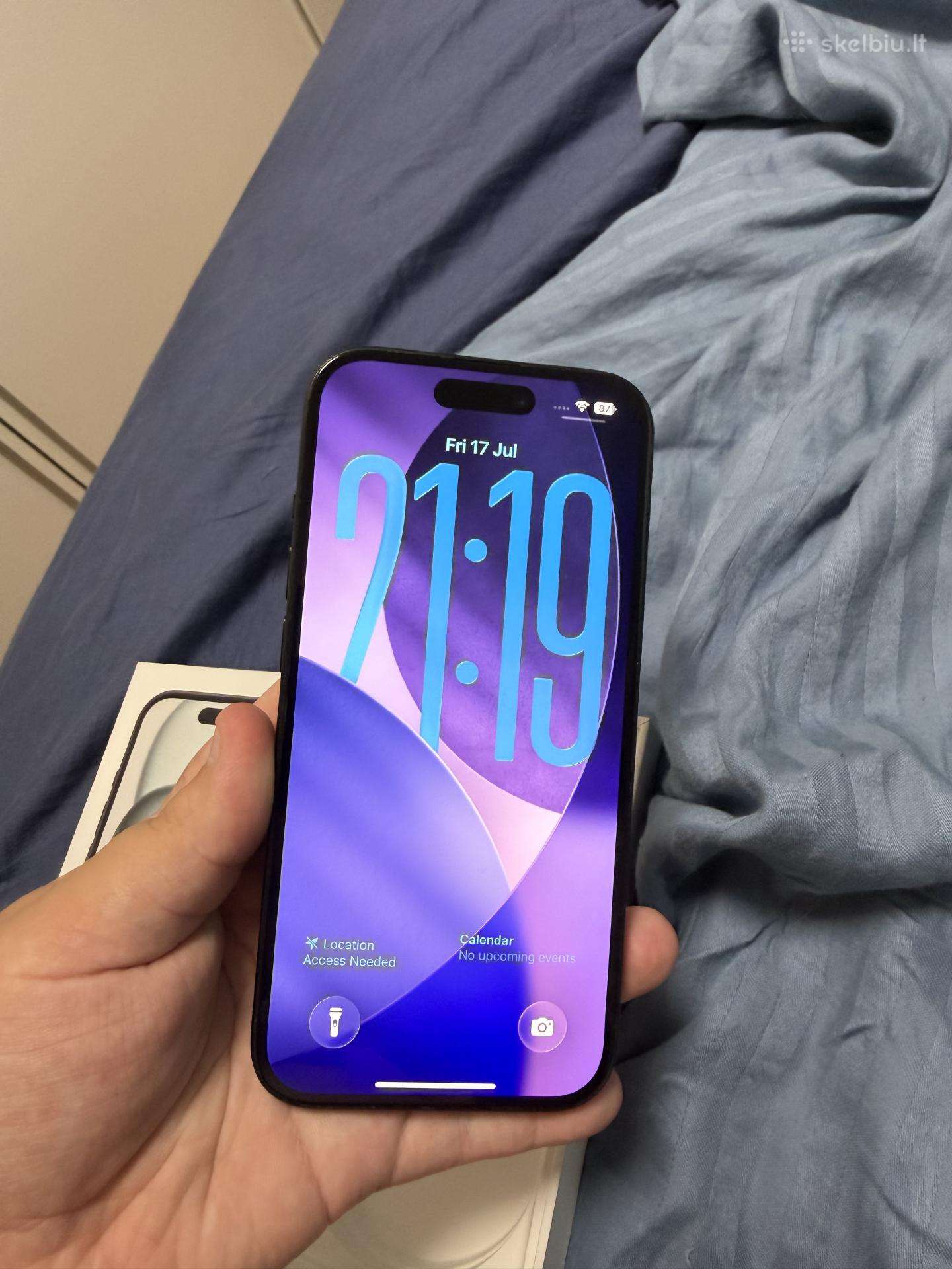 Apple iPhone 15