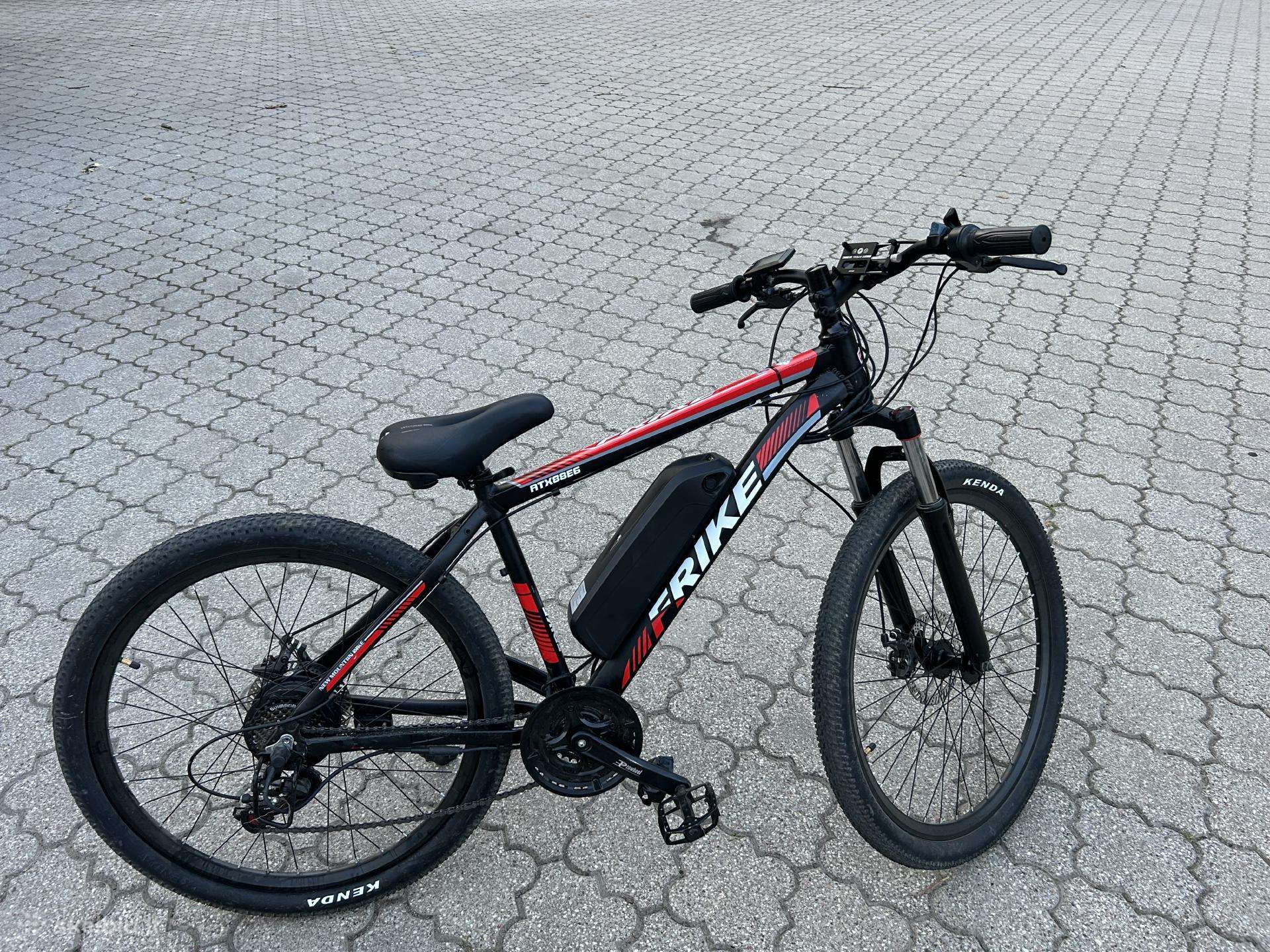 Elektrinis kalnų dviratis „frike“