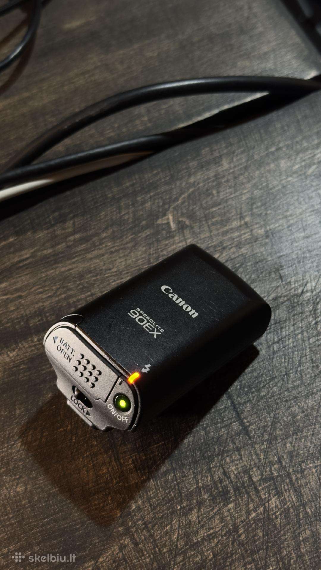 Canon Speedlite 90ex Flash