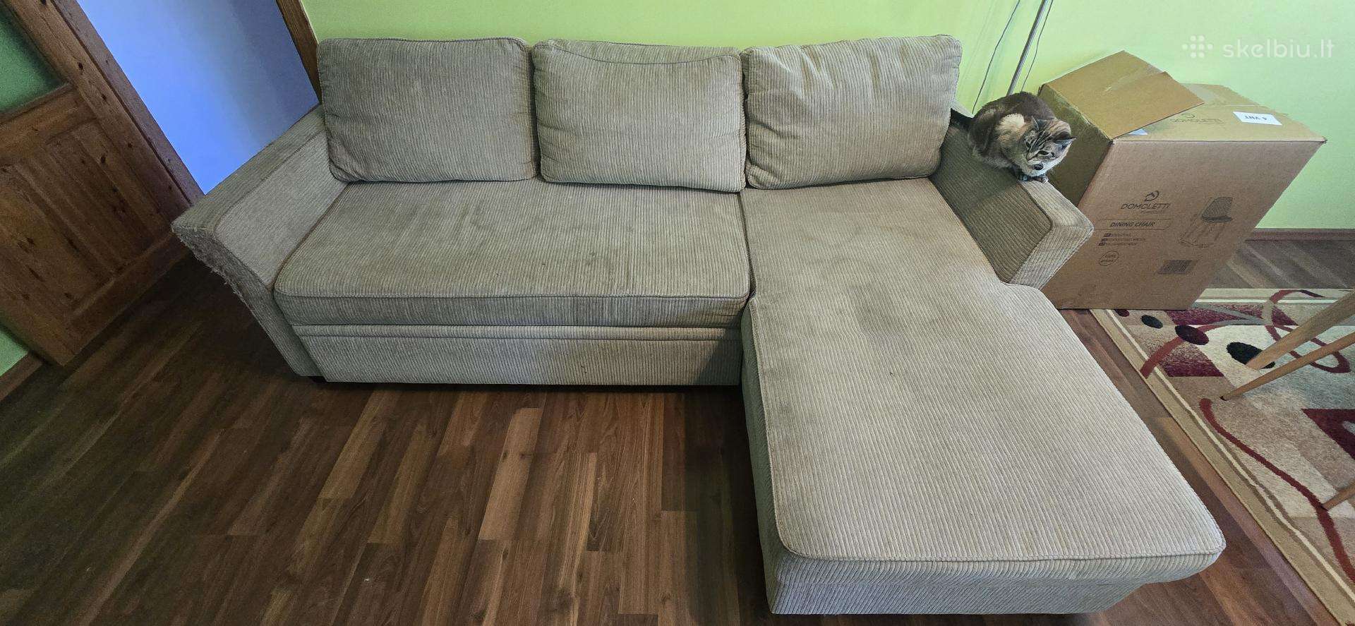 Sofa lova ir pūfikas