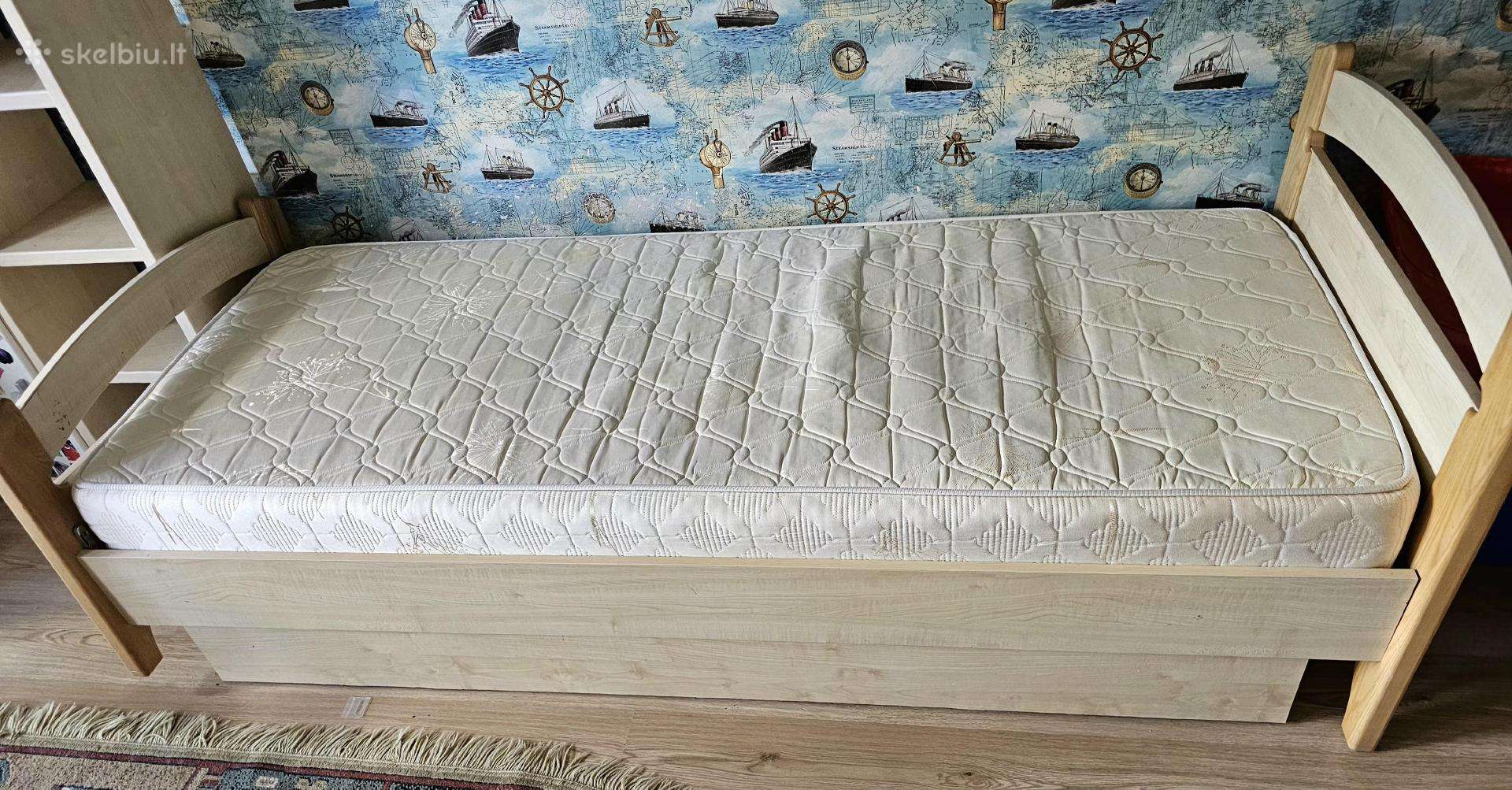 Dovanojama 200x80 cm lova su čiužiniu.