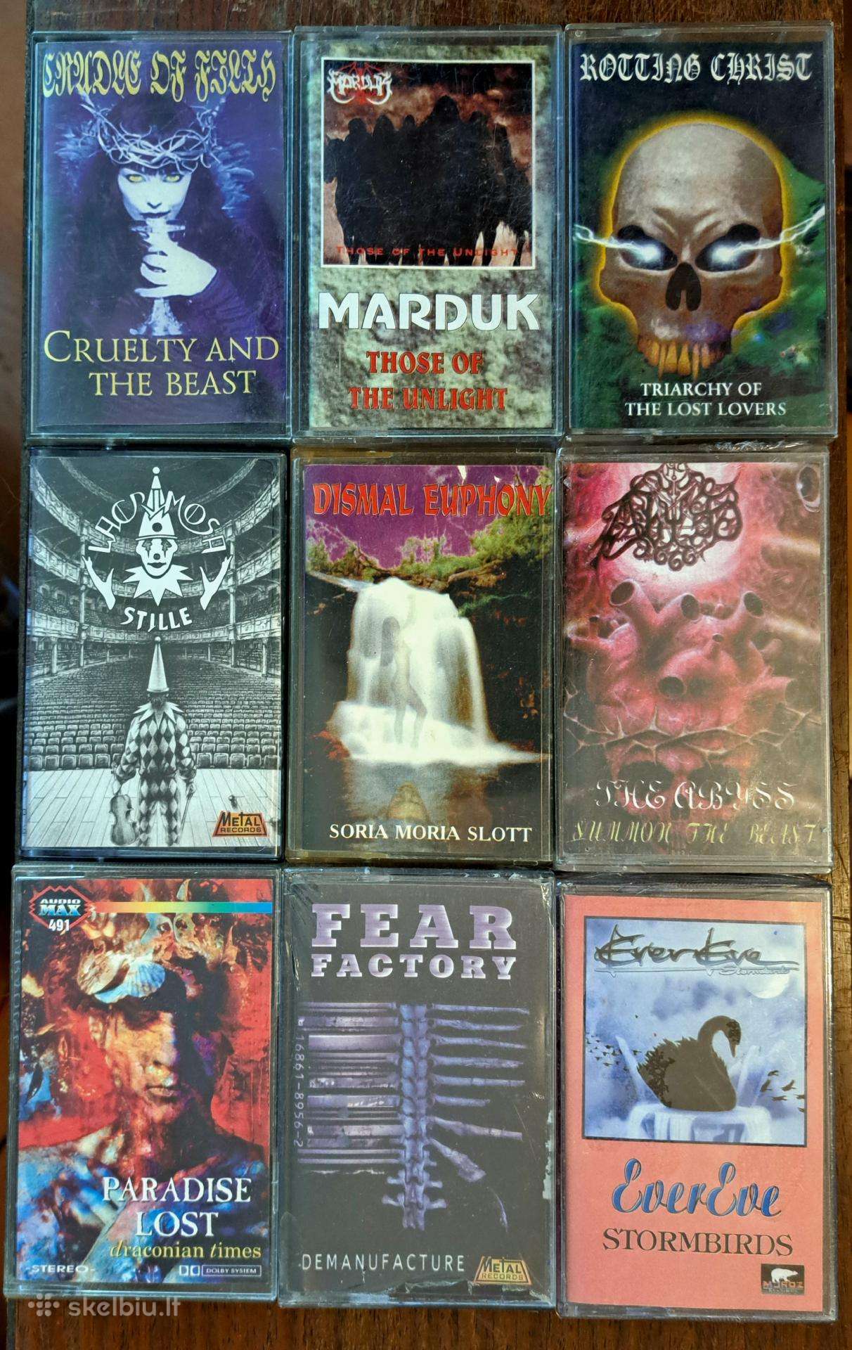 Black/industrial/gothic/doom Metal