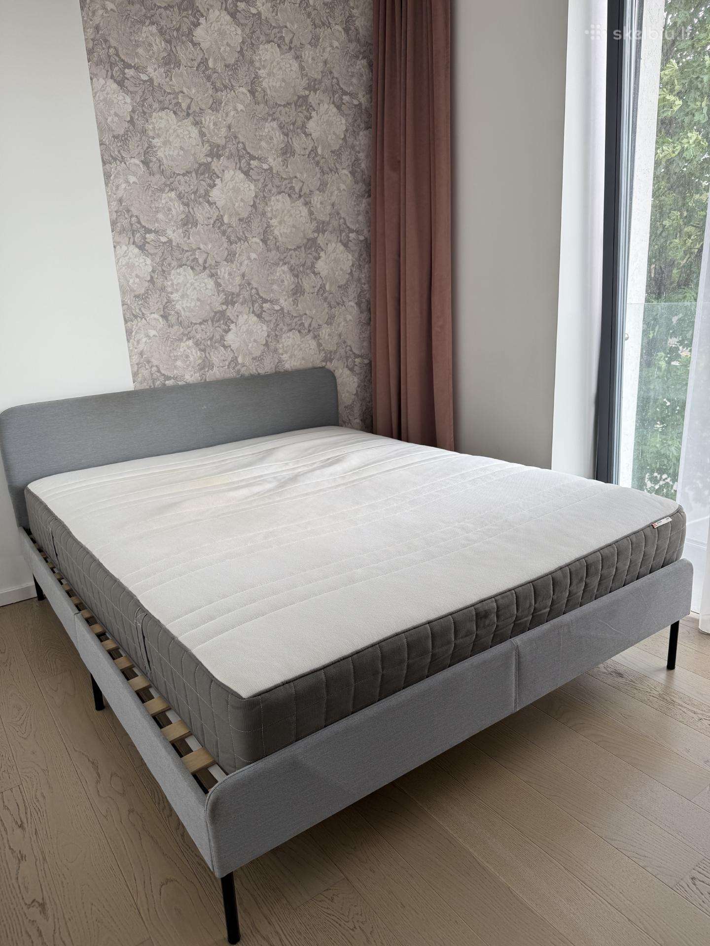 Parduodama Ikea dvigulė lova su Hövg čiužiniu