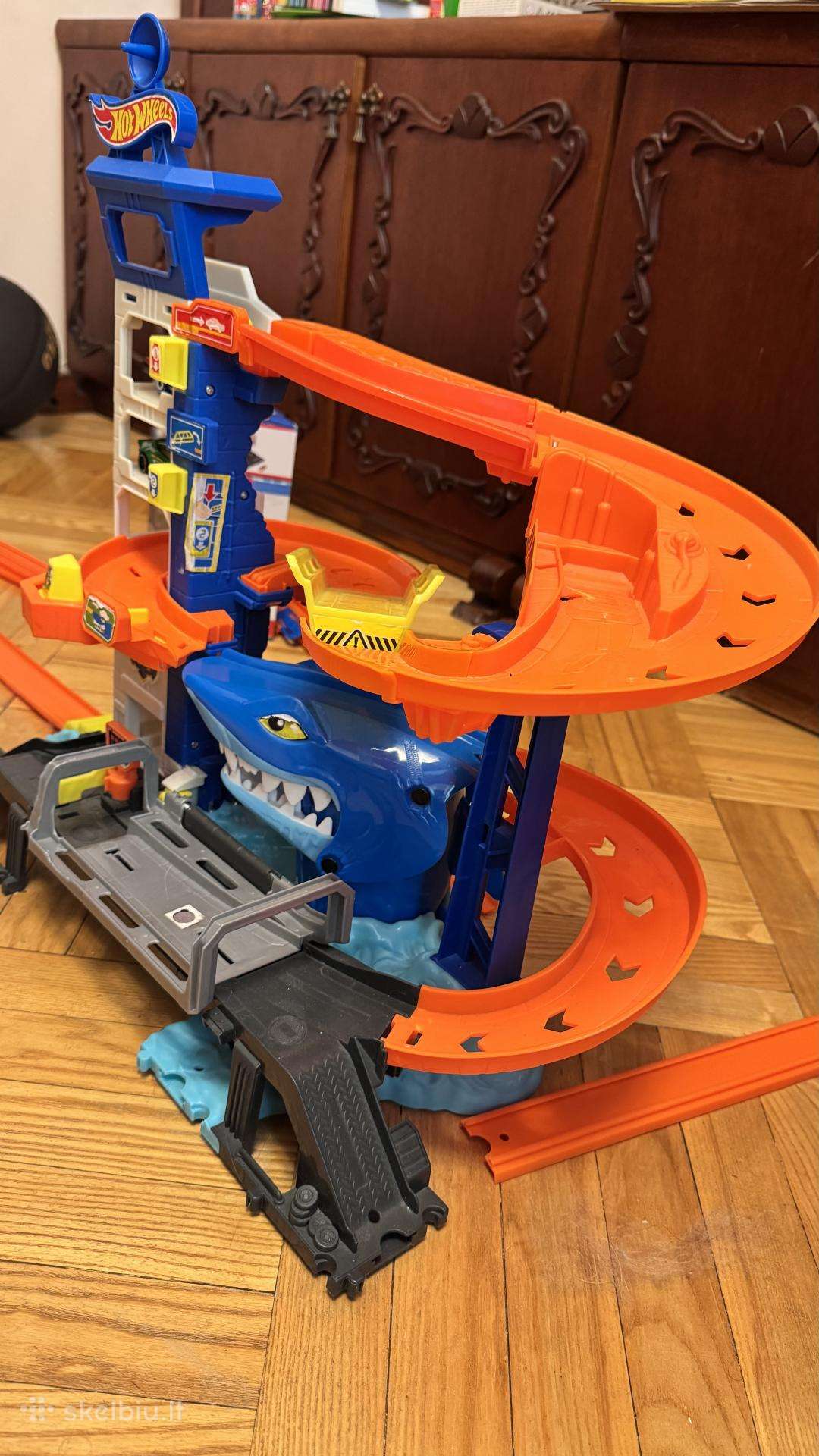 Hot wheels