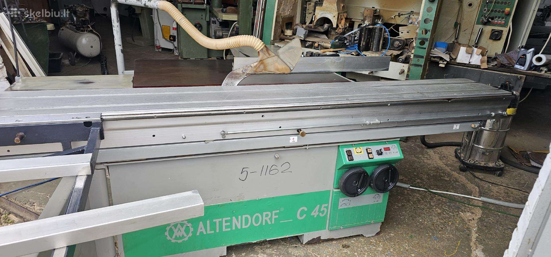 Naudotos formatinio pjovimo staklės Altendorf C45